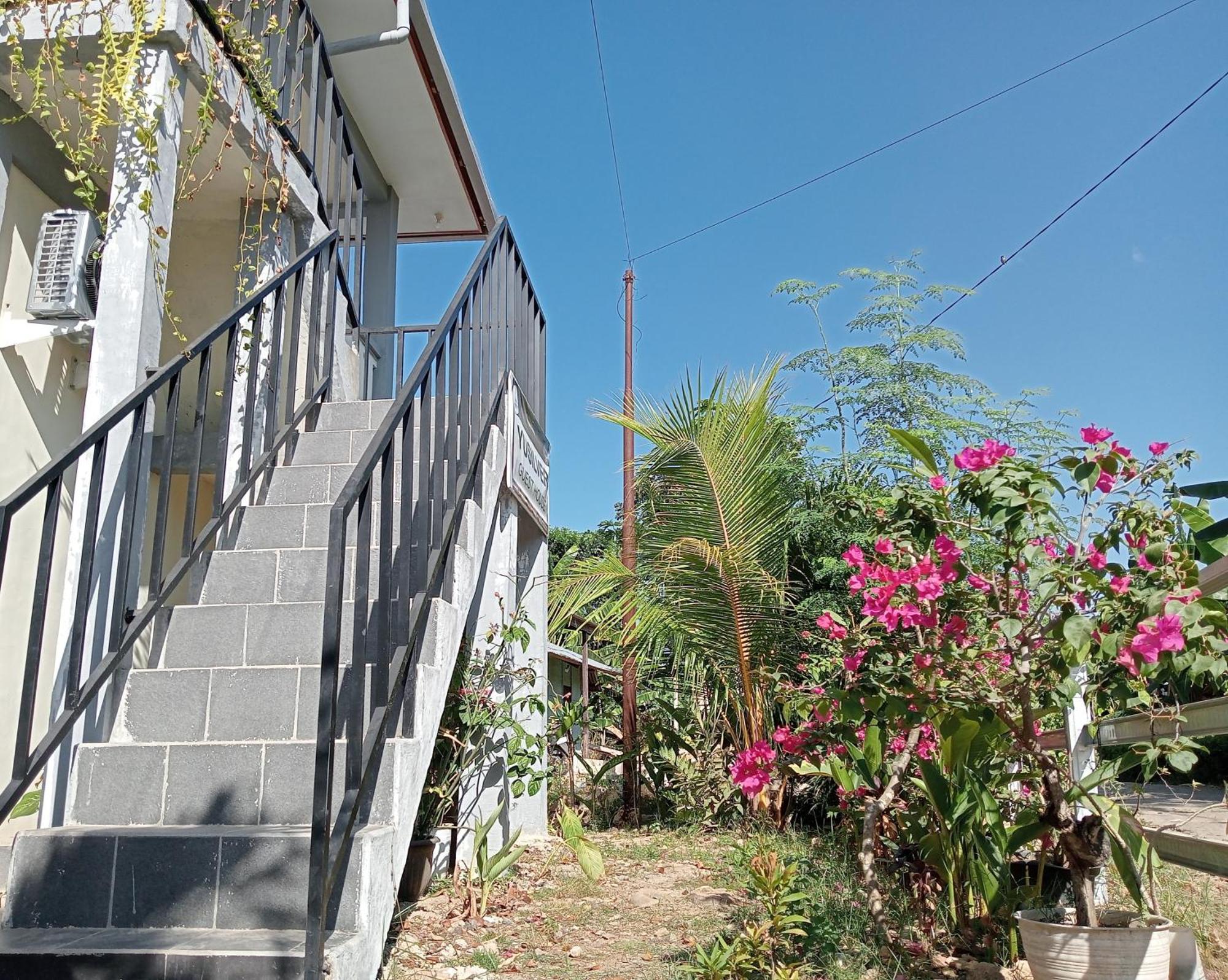 Yusilver Guest House Labuan Bajo Exteriér fotografie