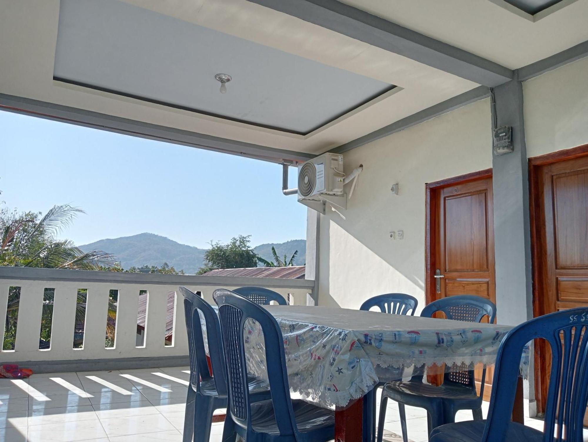 Yusilver Guest House Labuan Bajo Pokoj fotografie